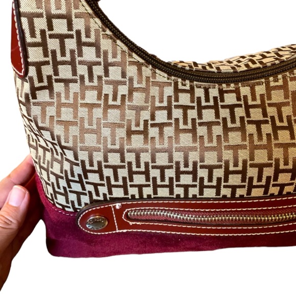 💐Cute💐 Tommy Hilfiger Monogram Satchel Bag Purse - Picture 5 of 9